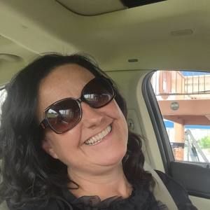 Meet your Posher, Laurie